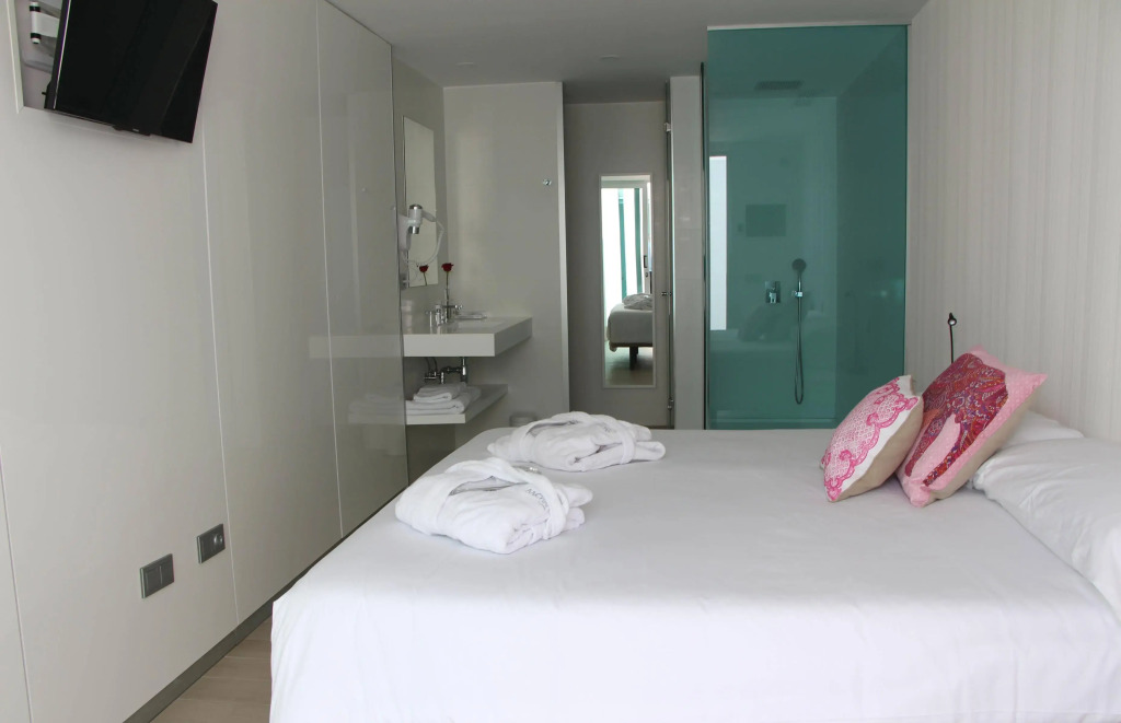 Seven Hotel & Wellness - Gay Men Only