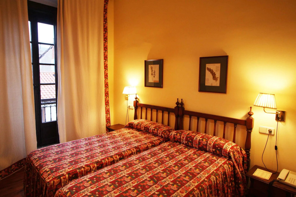 Hotel PAX Casona del Busto