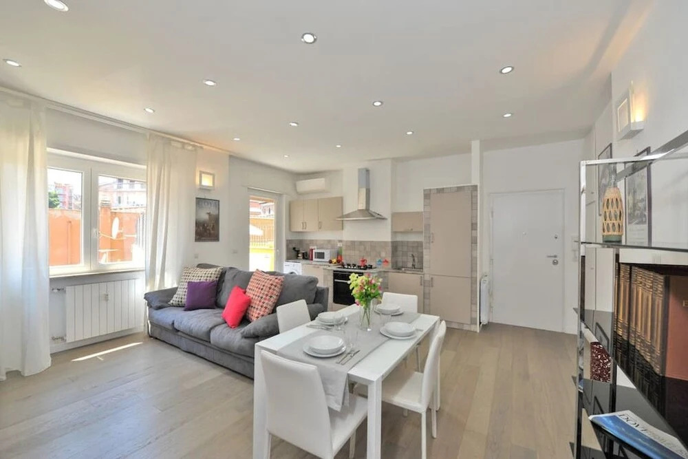 Bright and Beautiful 1 bed Flat in Lovely Area
