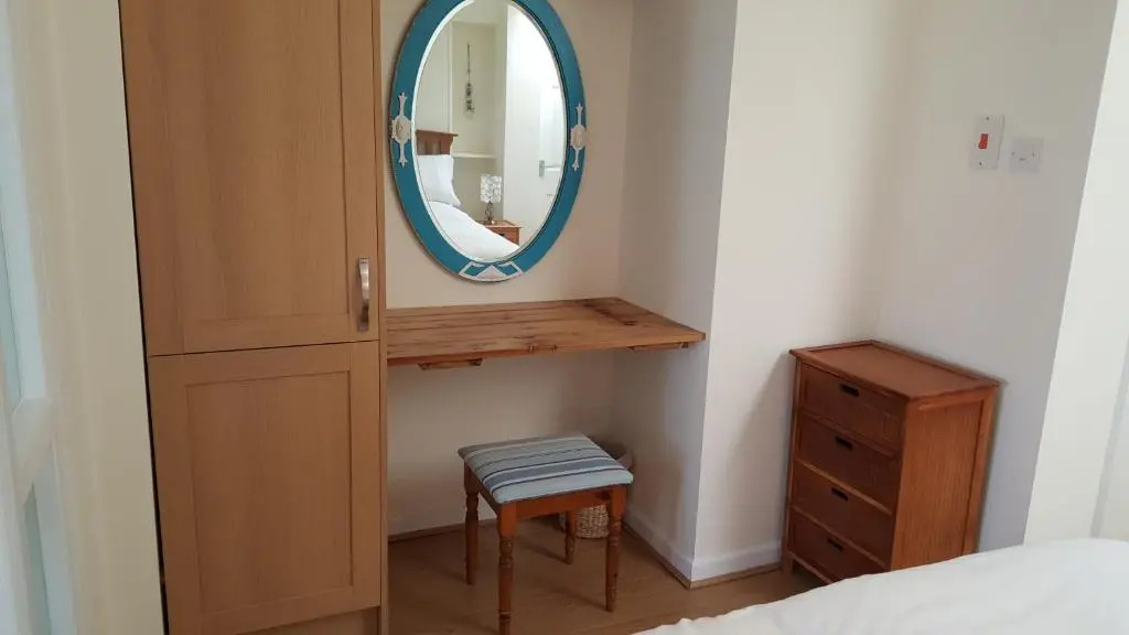 1 Bedroom Apartment with Free Parking