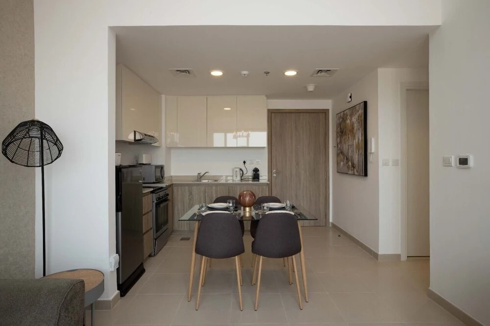 Modern 1 BR in Town Square Park Bnbmehomes