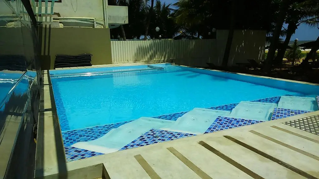 Beacon Beach Hotel Negombo
