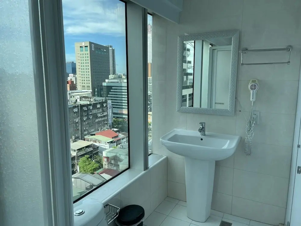 Sky Gate Hotel