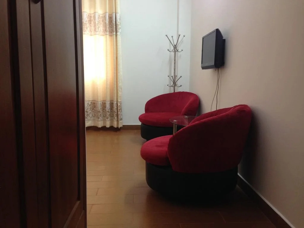 Luu Nguyen Hotel and Apartment