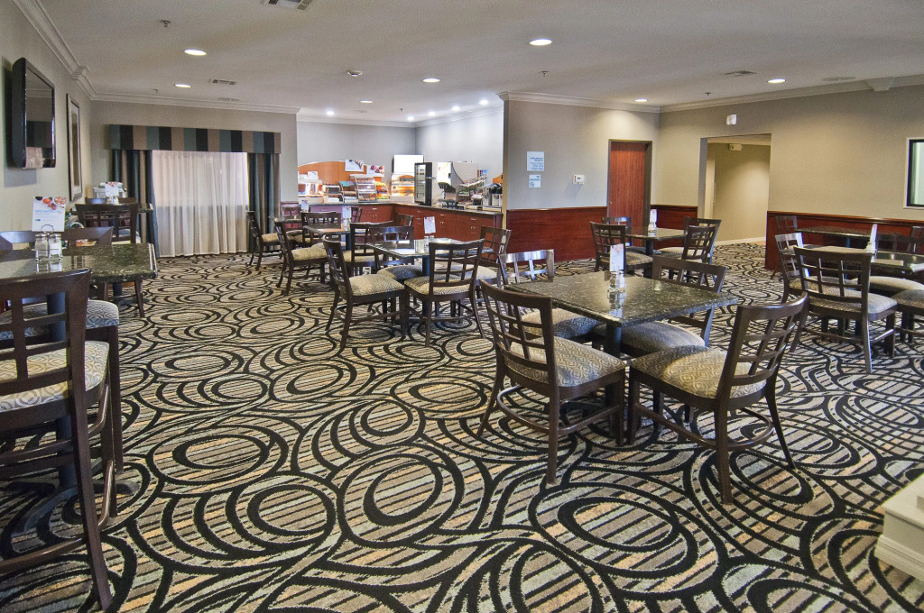 Holiday Inn Express Hotel and Suites Lake Charles by IHG