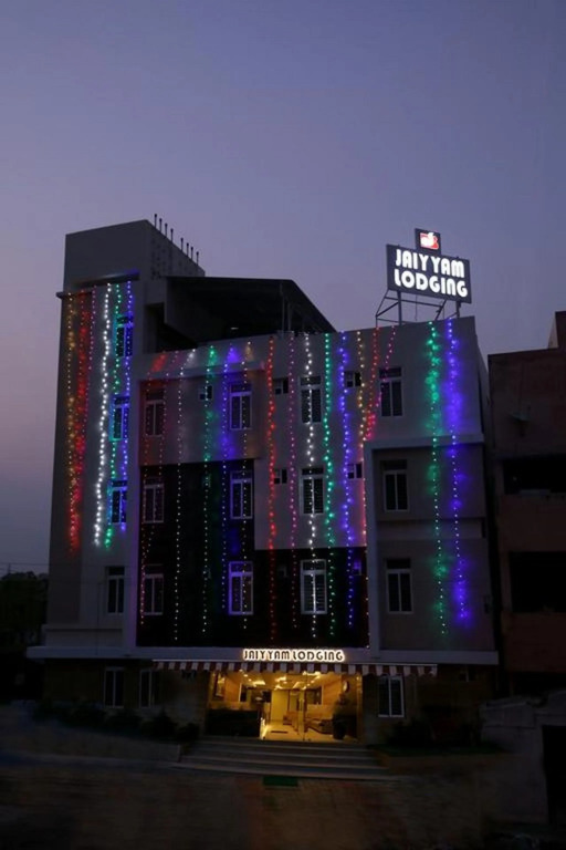 Jayam Hotel