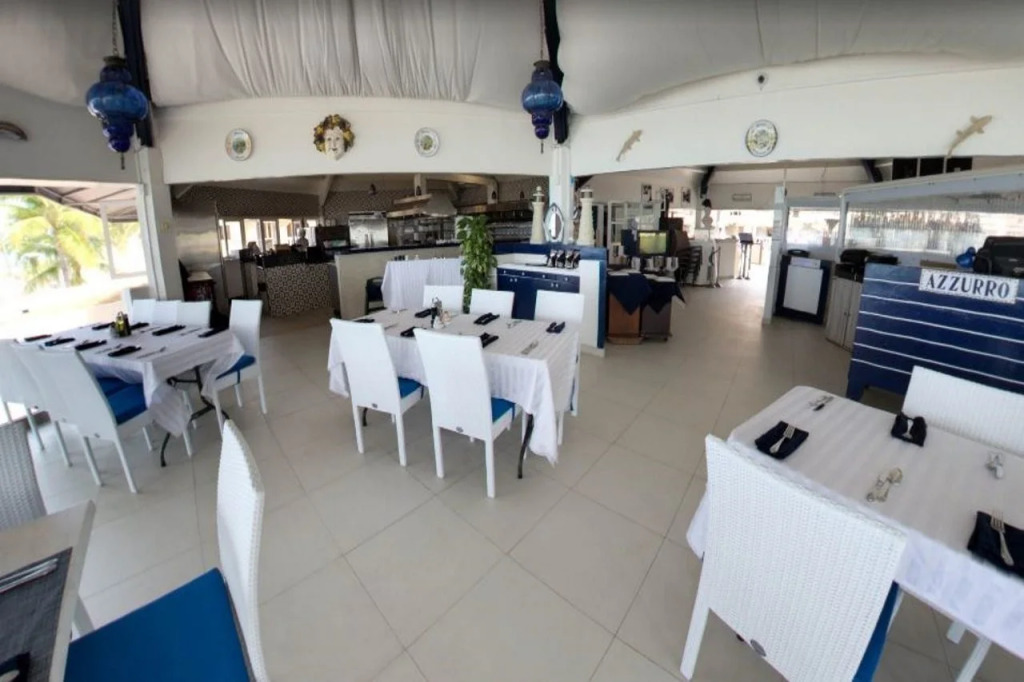 Playa Linda Beach Resort