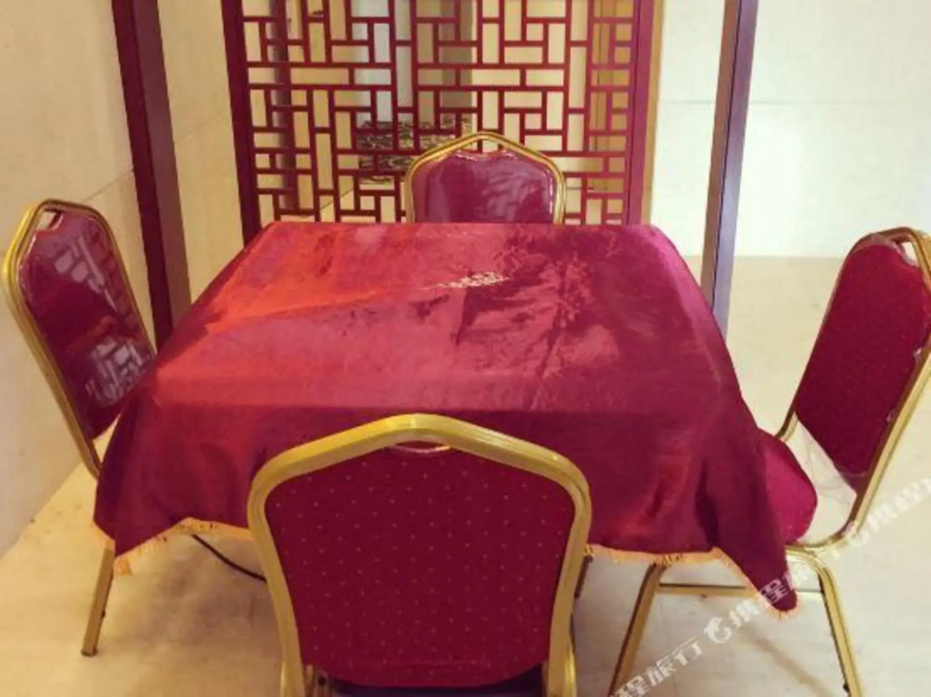 Thai Lady Hotel (Shenzhen Ailian Branch)