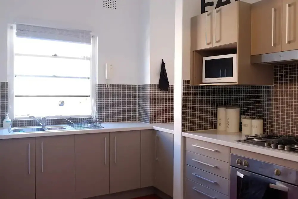 Cosy Home Near Bondi Junction and Beach
