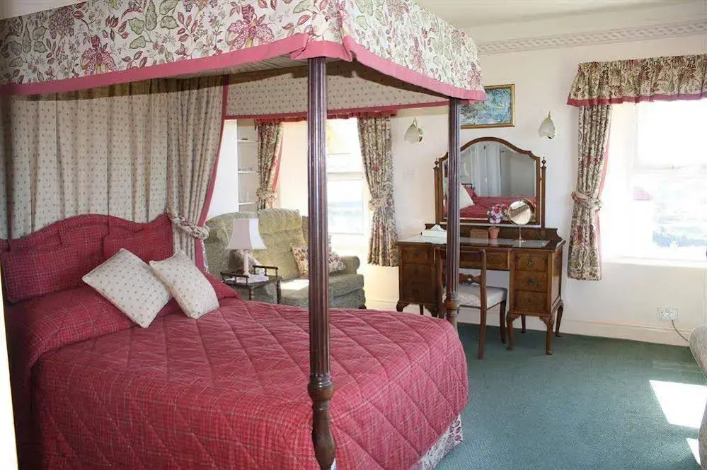 Lantern Lodge Hotel