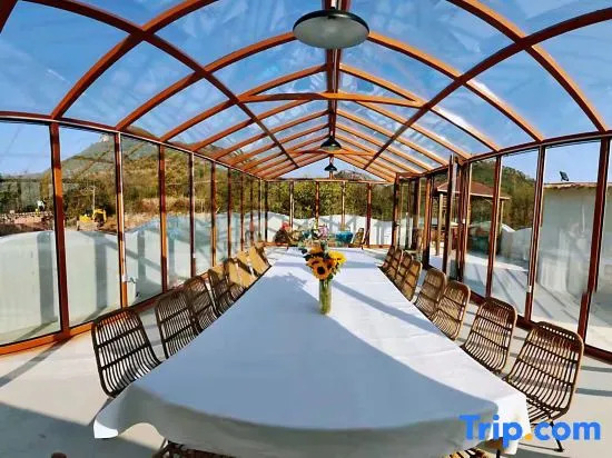 Tianjin hobbit cabin B & B (xijingyu store)