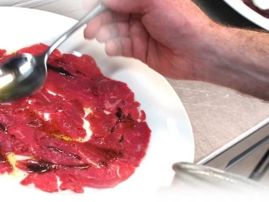 Rotes Ross Marktbergel
