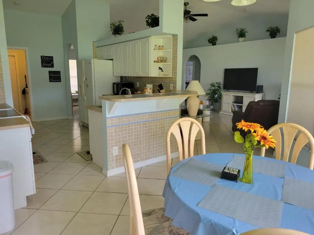 Large 3 bedroom house situated in a quiet neighborhood