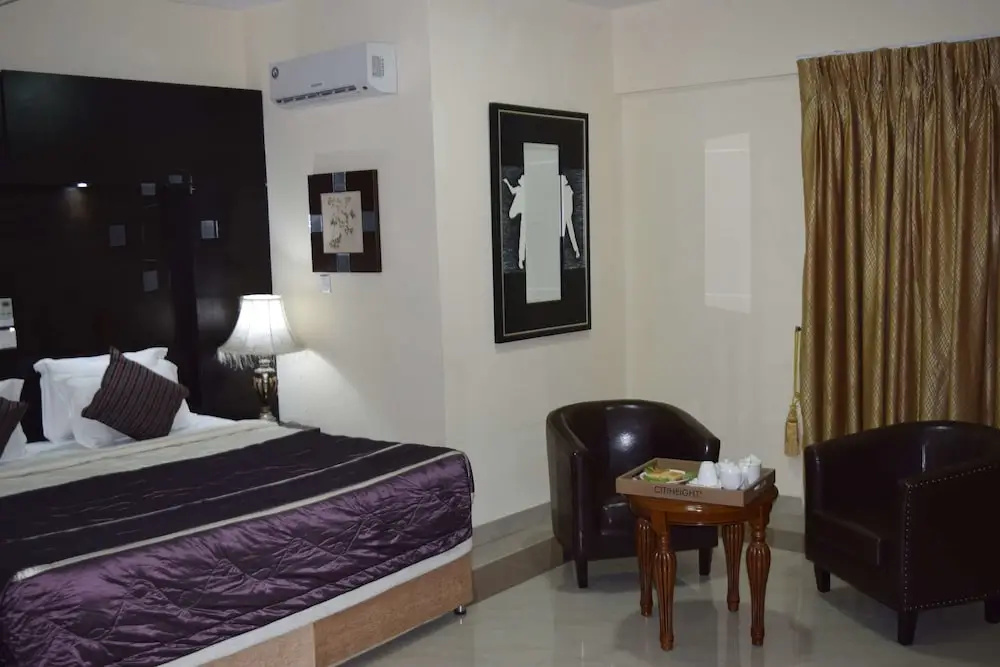 Kanem Suites