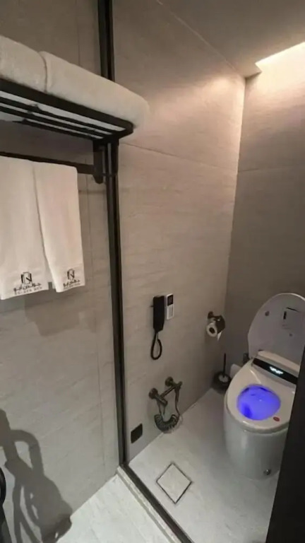 Golden New Hotel