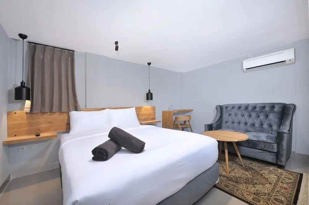 Arimbi Stay Surabaya