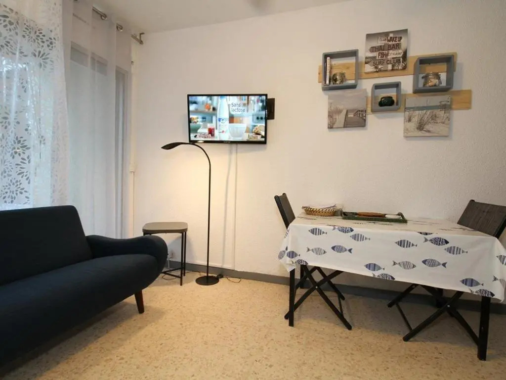Appartement Balaruc-les-Bains, 1 pièce, 2 personnes - FR-1-553-128