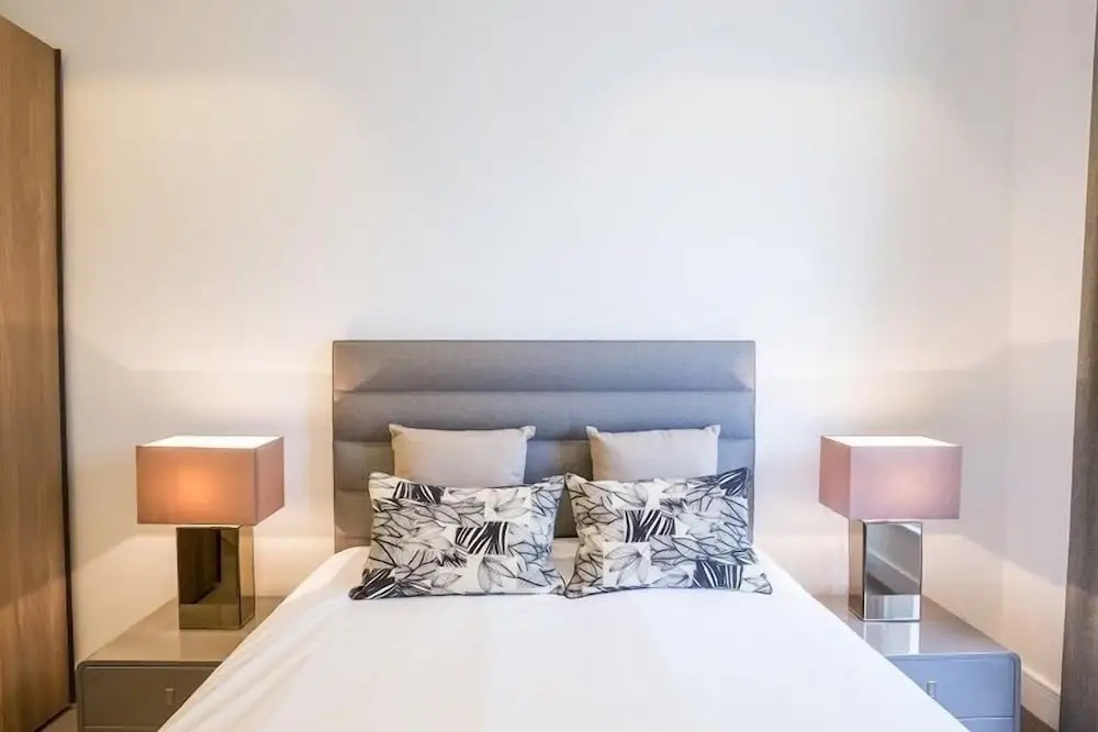 Princes Square Hotel