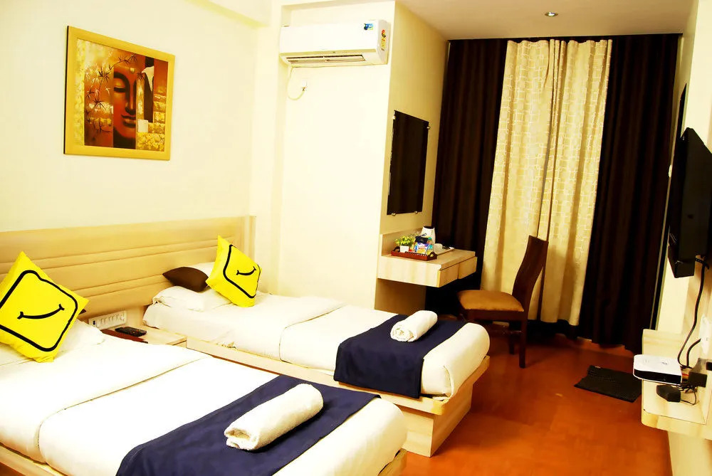 Vista Rooms @ Thane Station