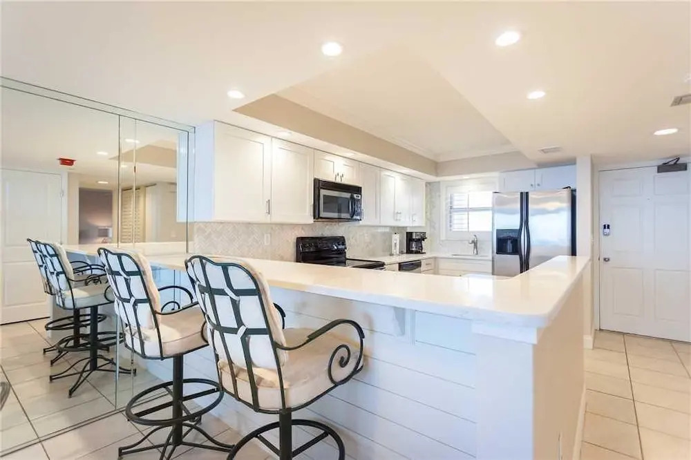 Shores Club 1002 - Two Bedroom Condo