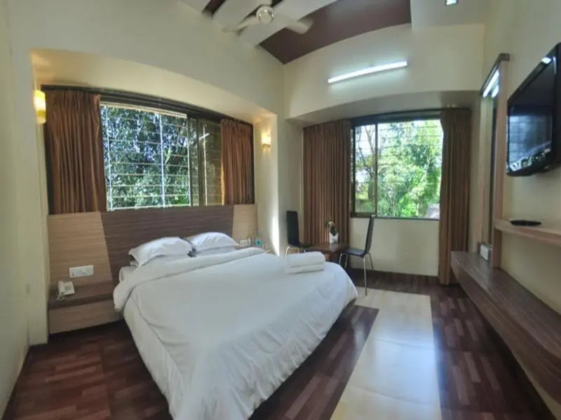 Emerald Retreat