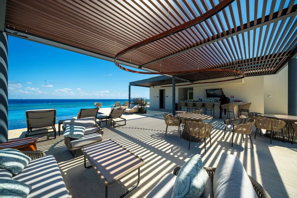 Marila - Luxury 3 BR - Ocean View & Pool