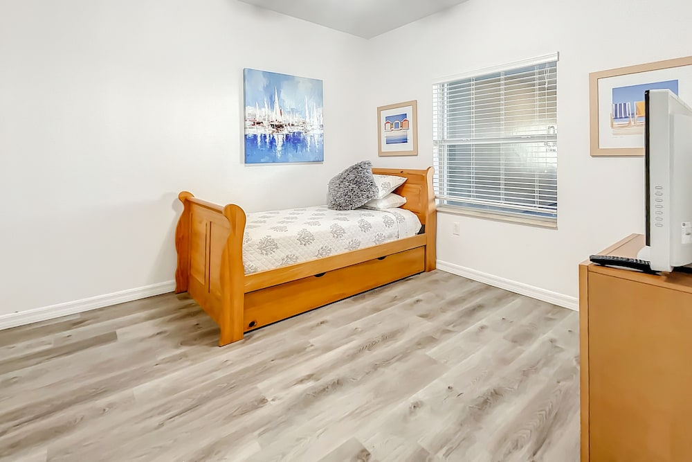 Oceanwalk 16-305