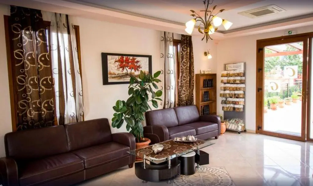 Room in Apartment - A spacious and bright studio with balcony no123