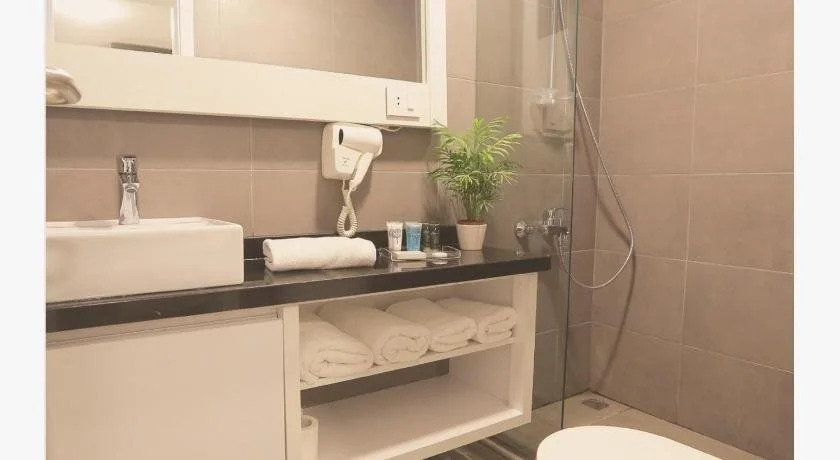 B RESIDENCE
