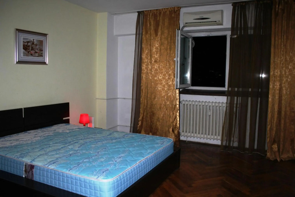 Modern apartment city center 2