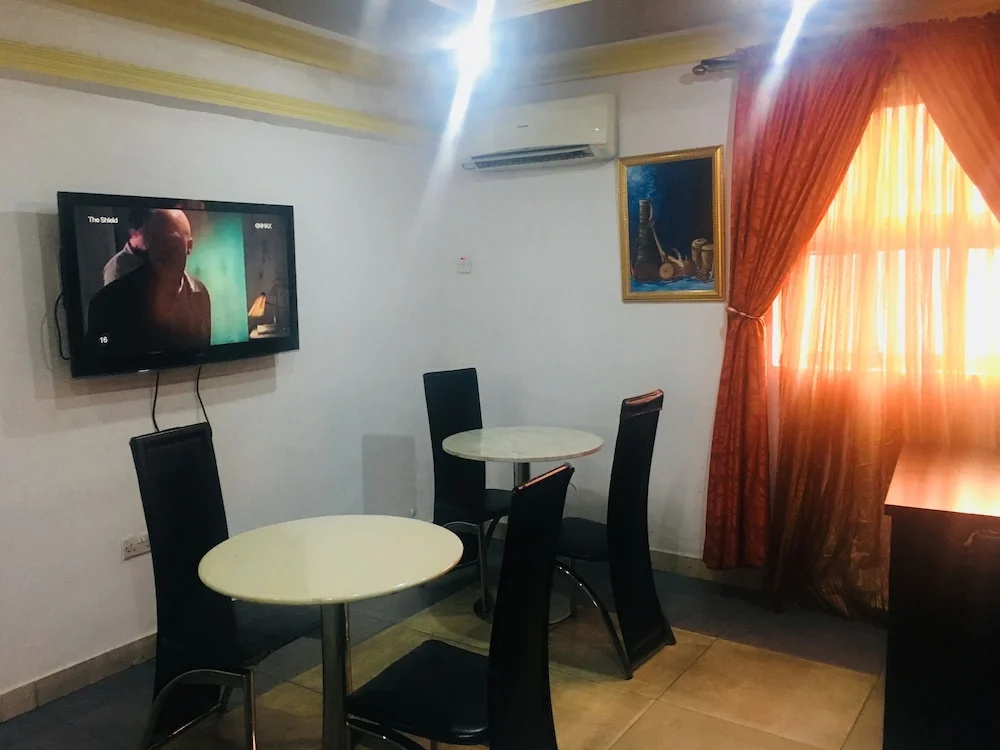 Sylva Link Hotel