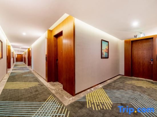 James Joyce Coffetel Hotel (Baotou Qingshan District Government)