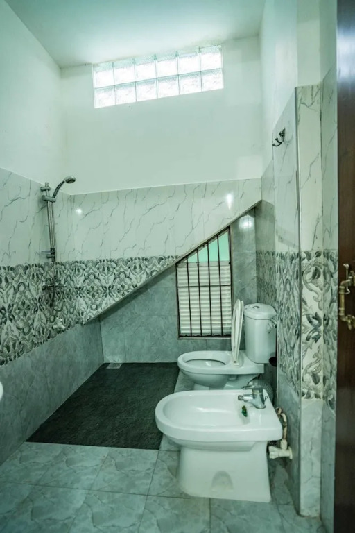 Spacious 4-bed Apartment in Katugastota