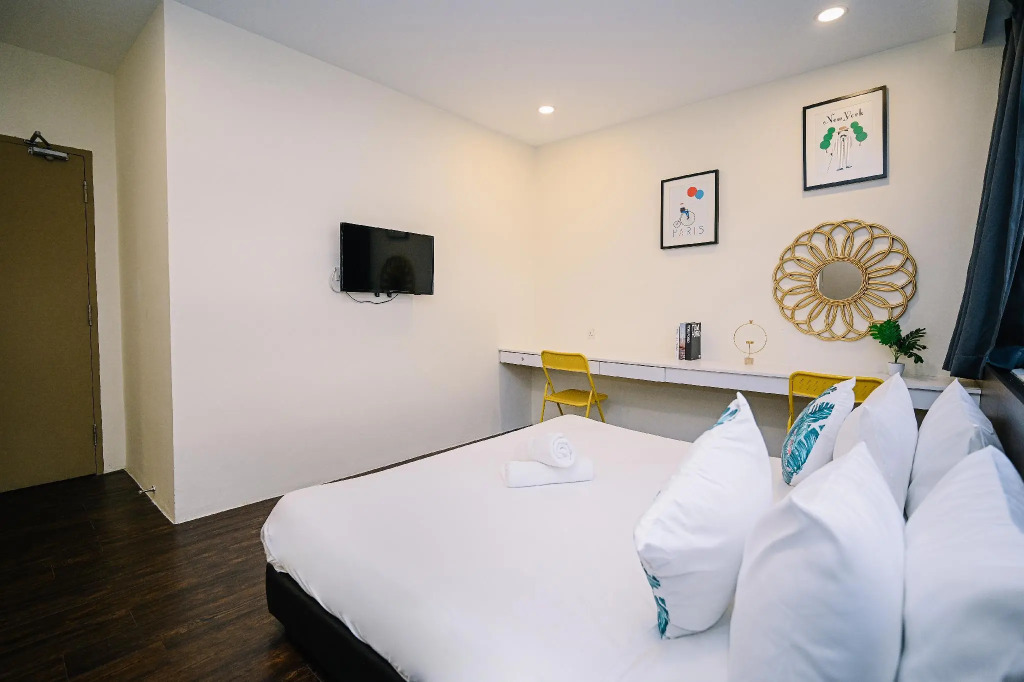Swing & Pillows - Z Hotel Cyberjaya