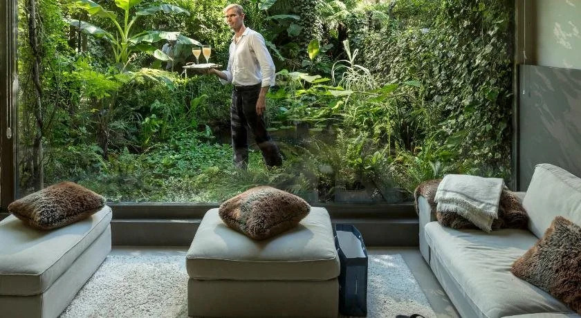 Garden Suite Centre