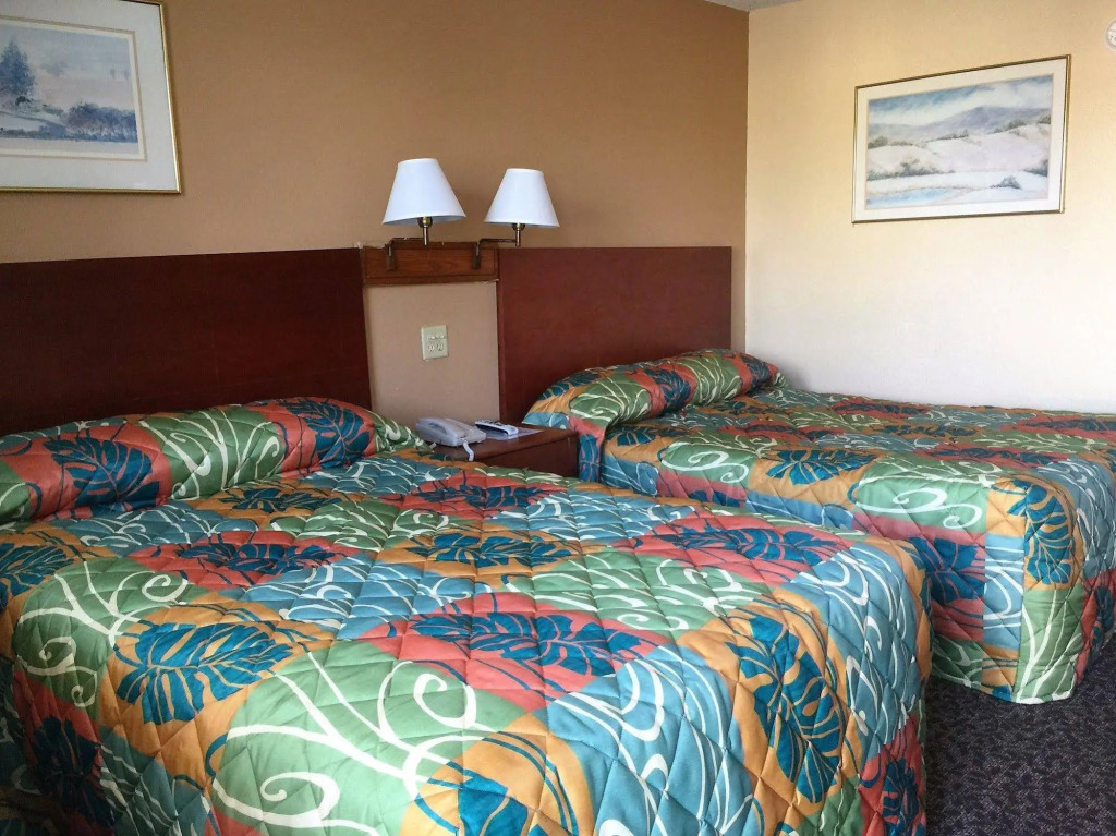 Bama Inn