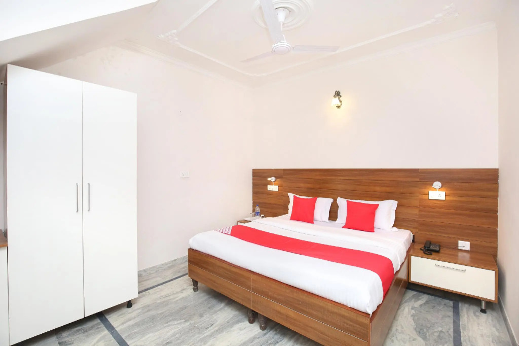 OYO 16969 The Nest