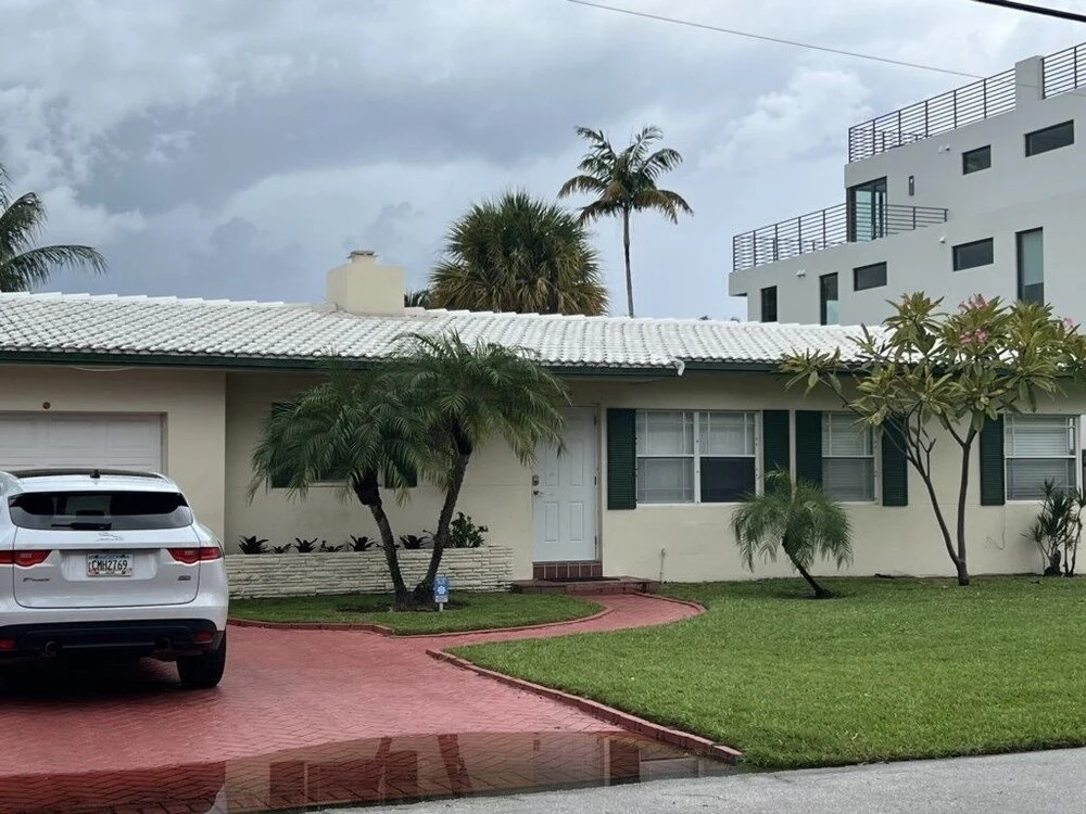 Wtrfrnt Pool Home Located In Million Dollar Nhbrhd 2 Bedroom Home by Redawning