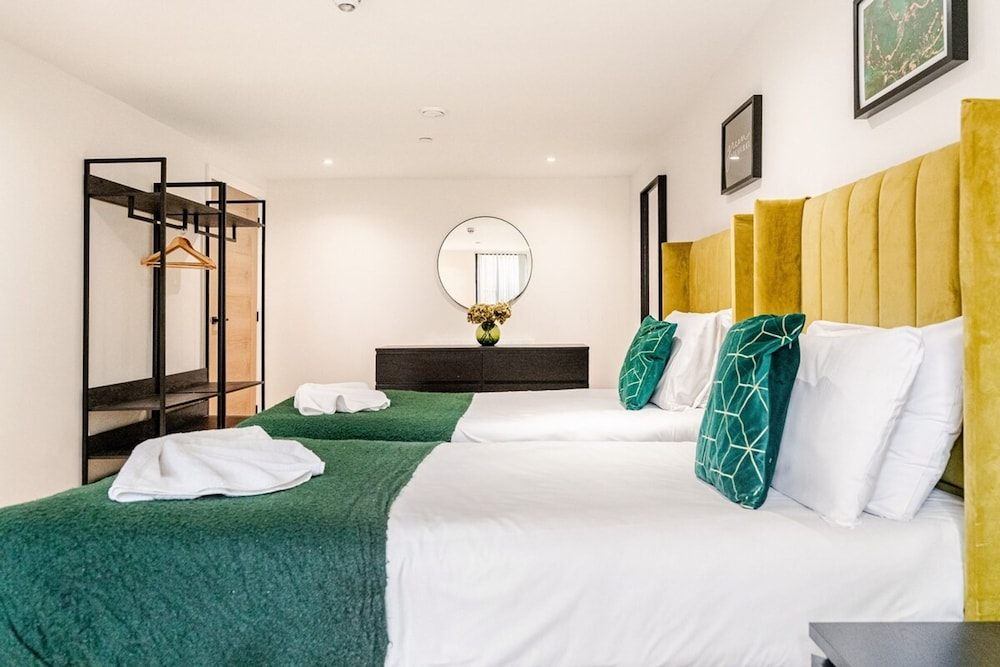 Luxurious 4 Bed House - Jewellery Quarter