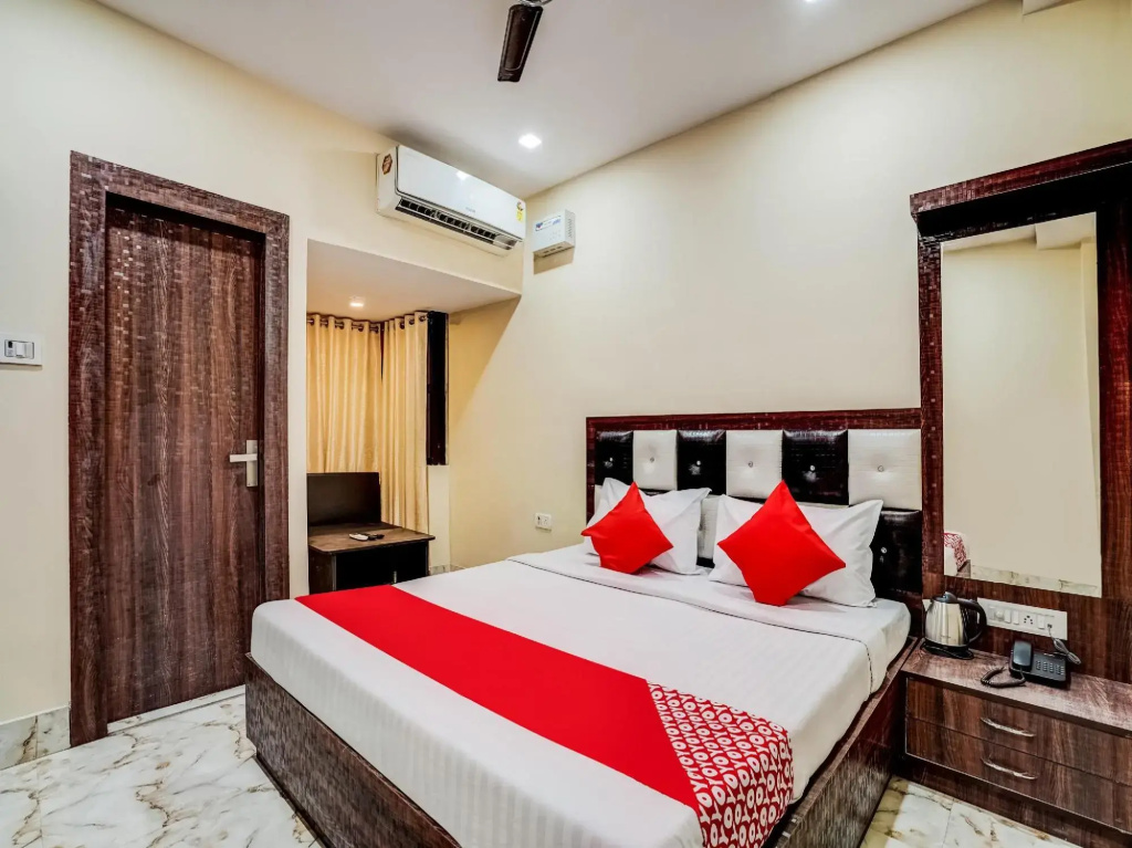 OYO 38027 Hotel Ashoka by OYO Rooms