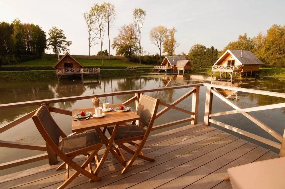 AquaLodge