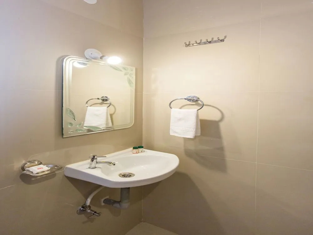OYO 12935 Hotel Shrushti Inn