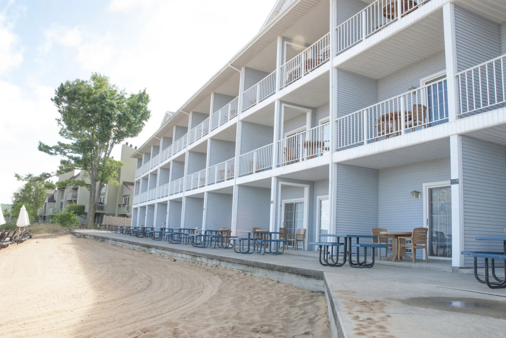 The Beach Haus - Traverse City
