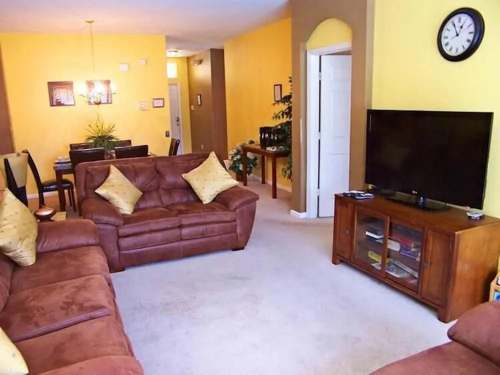 8160 The Windsor House 4 Bedroom by Florida Star