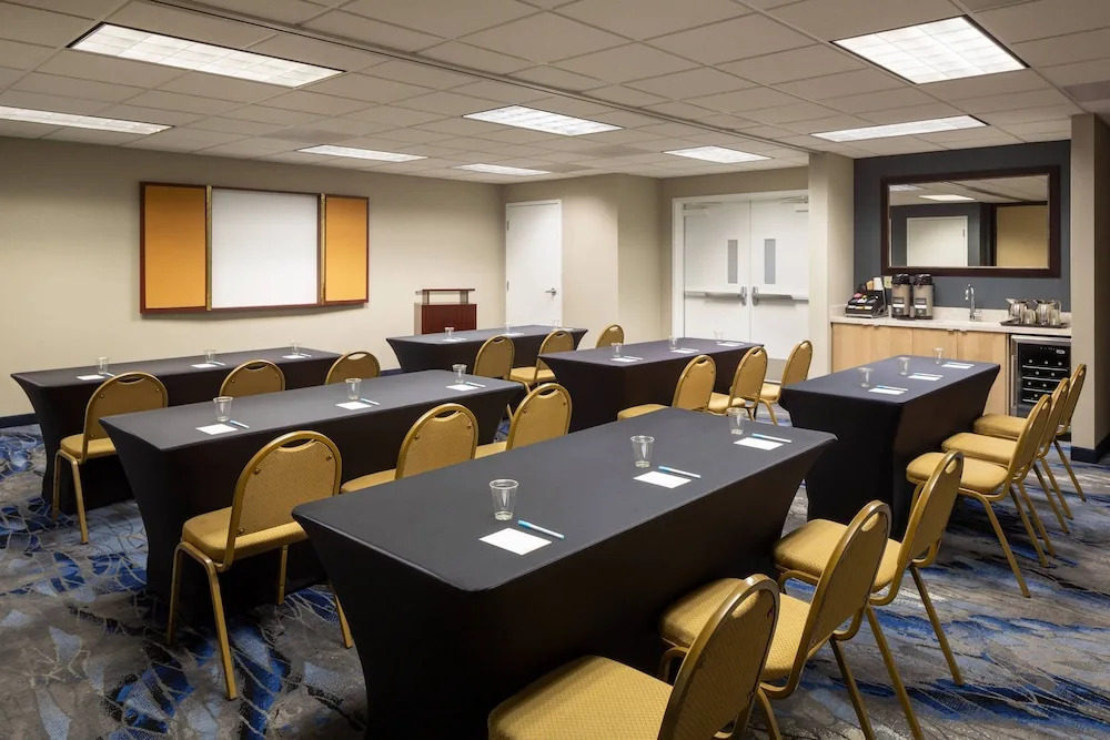 Fairfield Inn and Suites Napa Valley - American Canyon