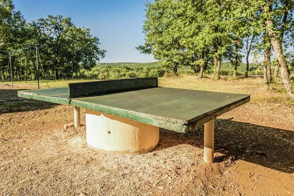 Quiet Holiday Home With Shared Pool