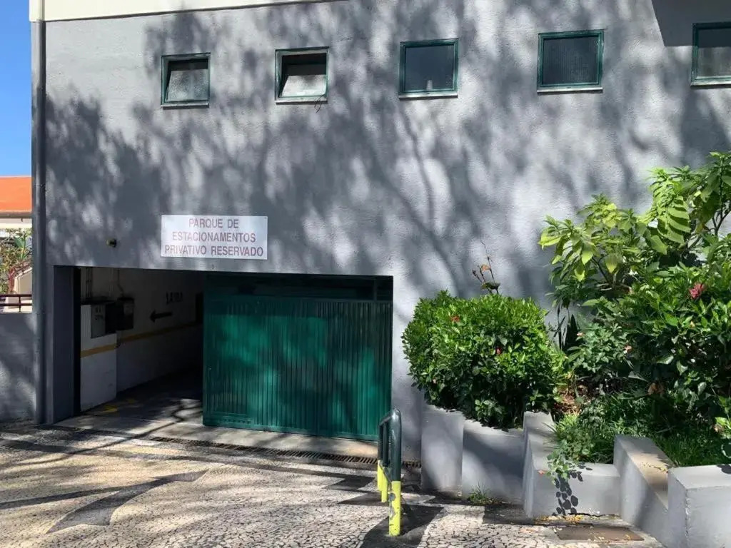 Madeira, 3 bedroom apartment with ocean views in Funchal