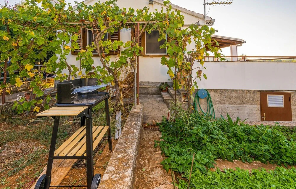 Amazing Home in Necujam With Wifi and 2 Bedrooms
