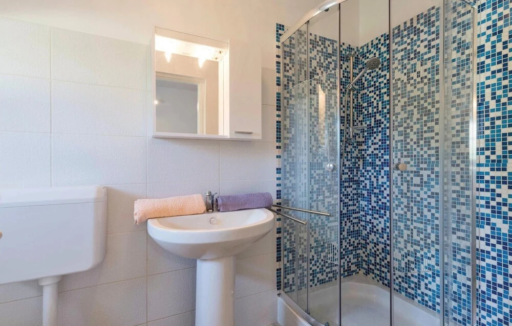 Nice Home in Sisan With Wifi and 3 Bedrooms