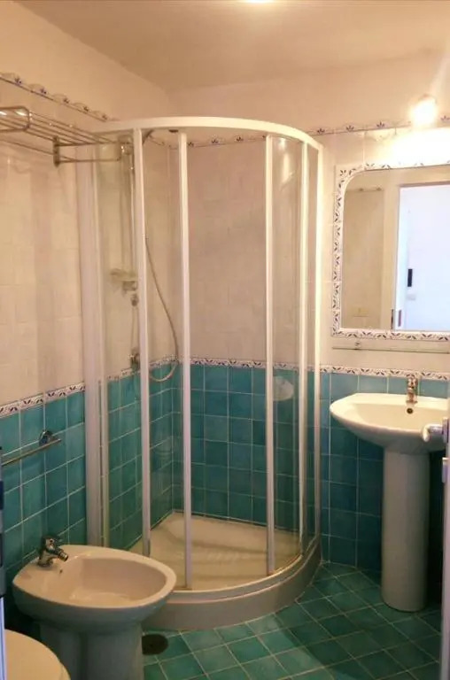 AGENZIA ISOTUR - LOCANDA NONNA GIULIA 32 VISTA MARE - Soppalcata
